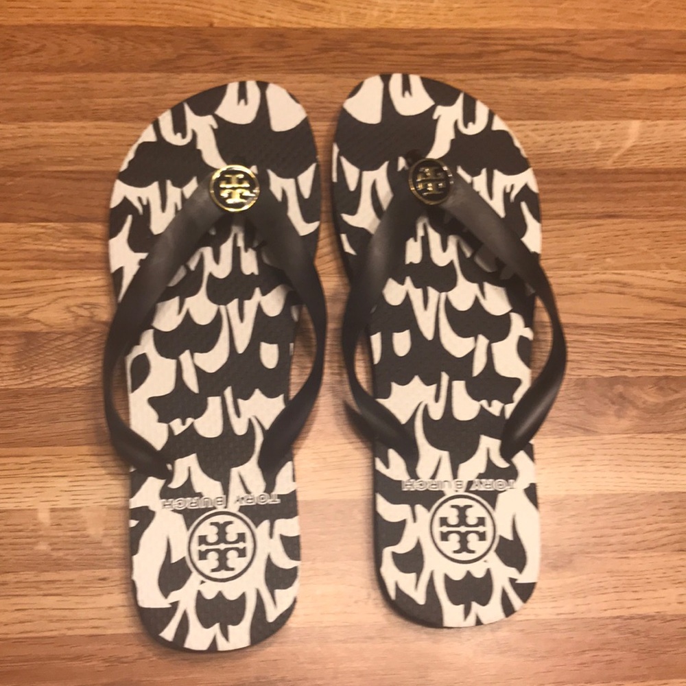 Never Worn Tory Burch Flip Flops sz 7